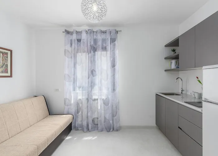 Zrnic ゲストハウス ポレッチ